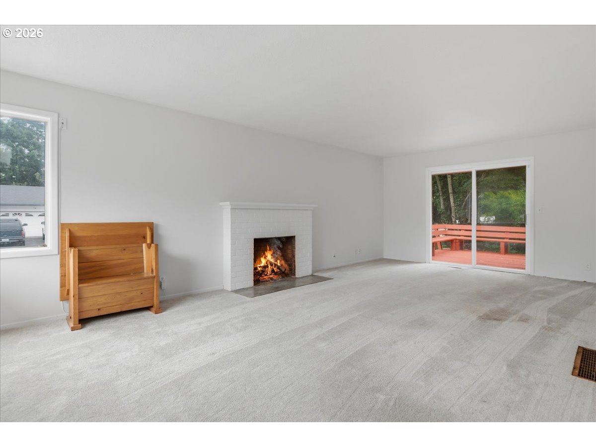 10834 Southeast Long Street Portland, OR 97266 - Photo 7 of 38
