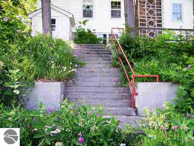9722 Center Road Traverse City, MI 49686 - Photo 12 of 25 1728585-11.JPG
