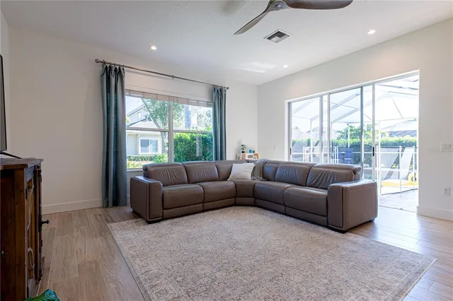 $899,000 | 1543 Parilla Circle, New Port Richey, FL 34655