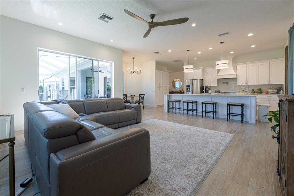 1543 Parilla Circle New Port Richey, FL 34655 - Photo 3 of 53