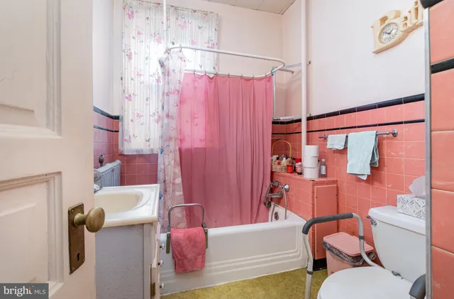 $425,000 | 119 North George Street, York, PA 17401