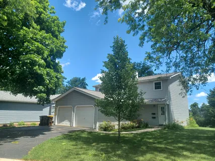 $335,000 | 855-857 Rhodes Street, Woodstock, IL 60098