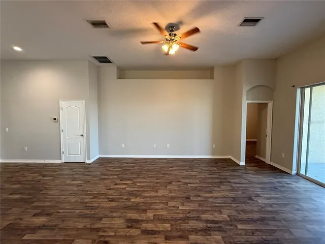 $2,180 | 5612 Aral Drive, Lakeland, FL 33805