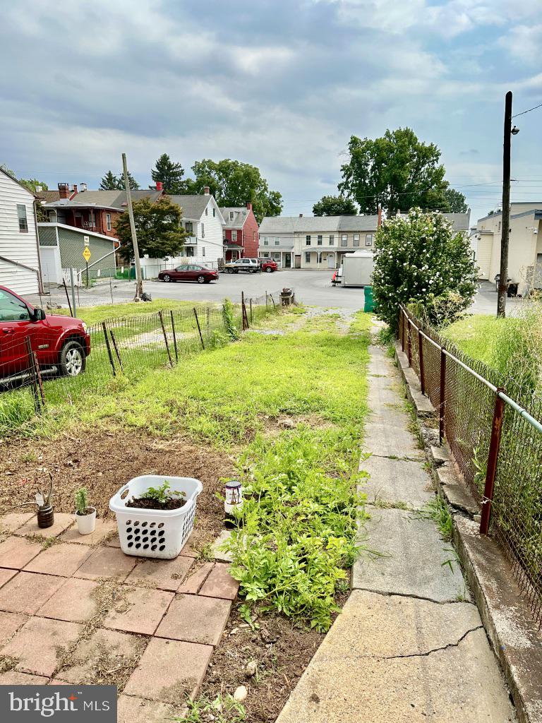 622 Maple Street Lebanon, PA 17046 - Photo 6 of 8