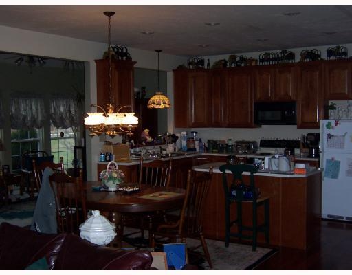 316 Fairground Road New Castle, PA 16101 - Photo 9 of 13 Kitchen.