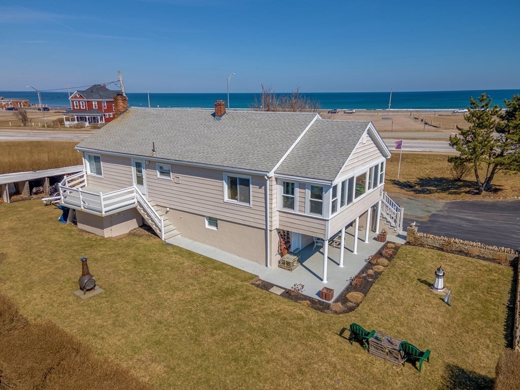 8 Edgewater Road Hull, MA 02045 - Photo 1 of 40