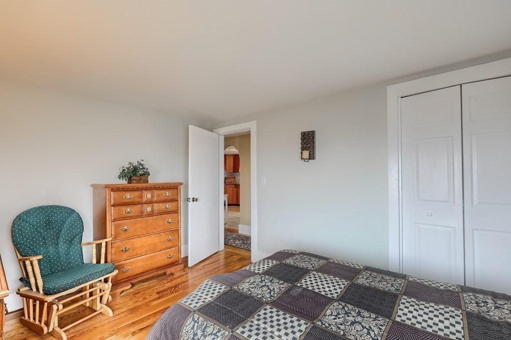 8 Edgewater Road Hull, MA 02045 - Photo 20 of 40