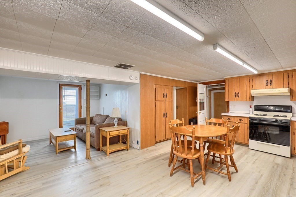 8 Edgewater Road Hull, MA 02045 - Photo 27 of 40