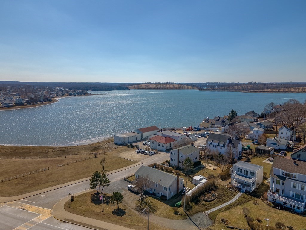 8 Edgewater Road Hull, MA 02045 - Photo 3 of 40