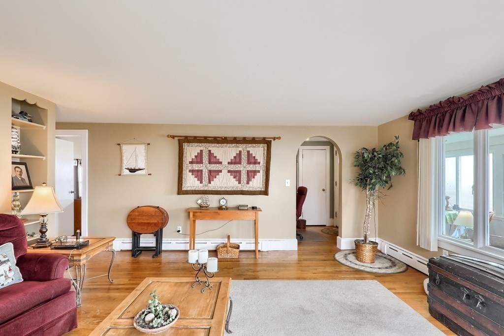 8 Edgewater Road Hull, MA 02045 - Photo 9 of 40