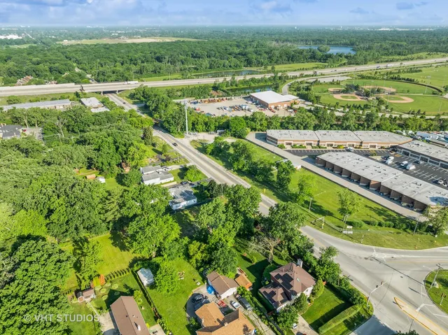 $359,100 | 9517 West Central Road, Des Plaines, IL 60016