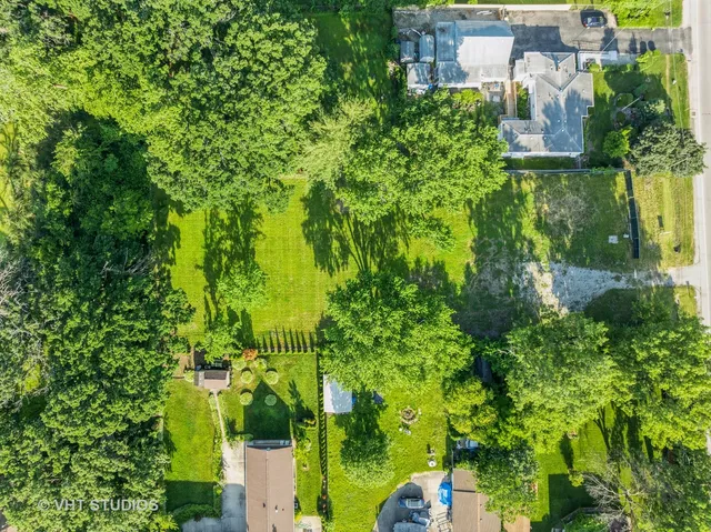 $359,100 | 9517 West Central Road, Des Plaines, IL 60016