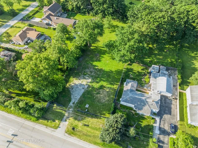 $359,100 | 9517 West Central Road, Des Plaines, IL 60016
