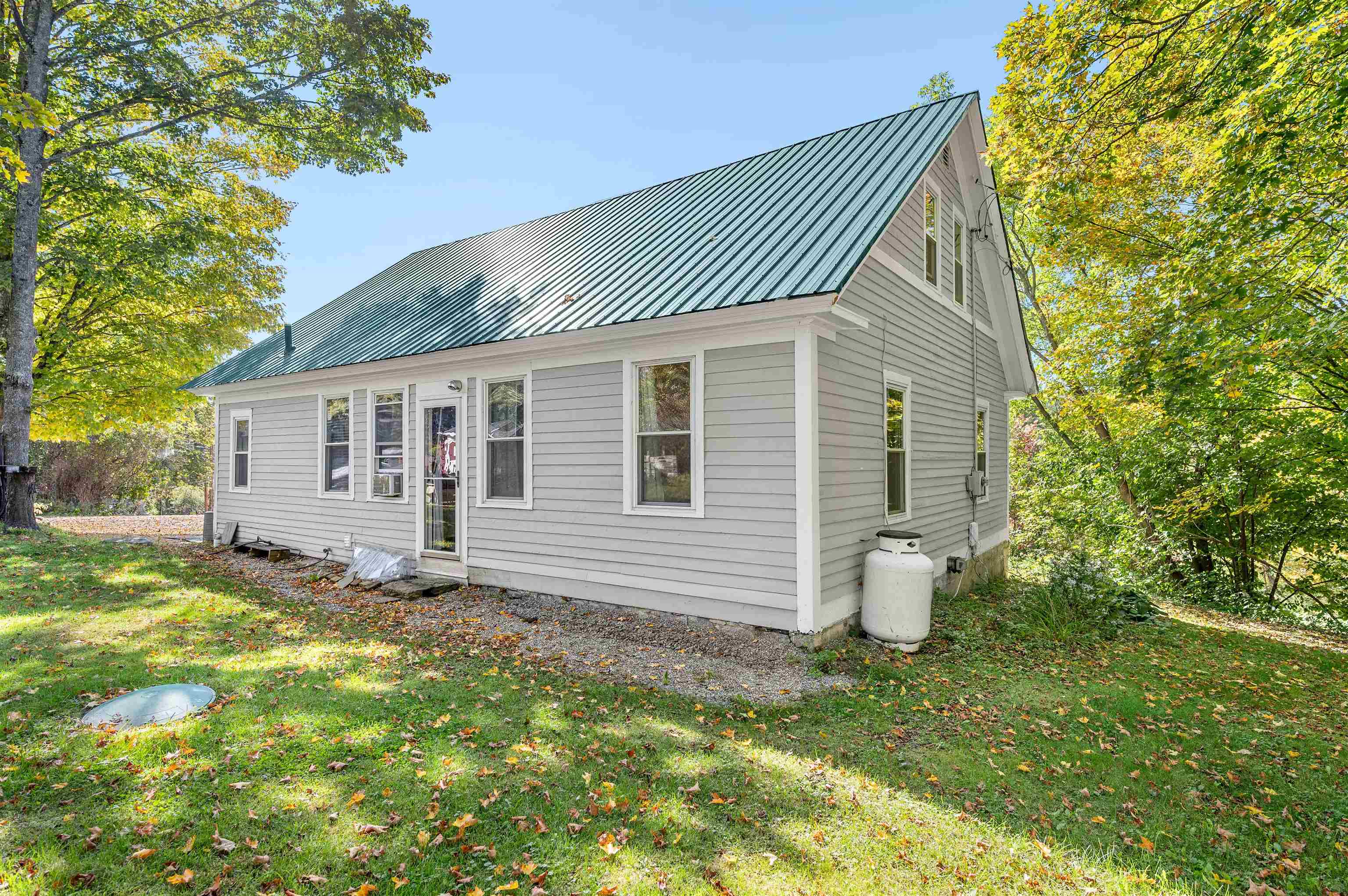 902 Needles Eye Road Morristown, VT 05661 - Photo 5 of 50 Gallery Image 5