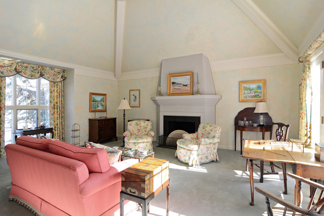 102 Burr Ridge Club Burr Ridge, IL 60527 - Photo 3 of 15