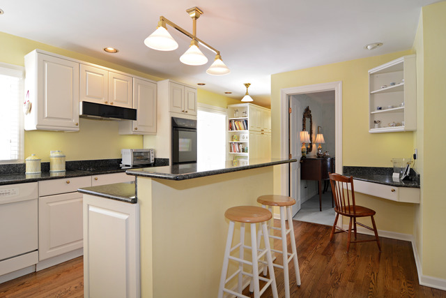 102 Burr Ridge Club Burr Ridge, IL 60527 - Photo 7 of 15