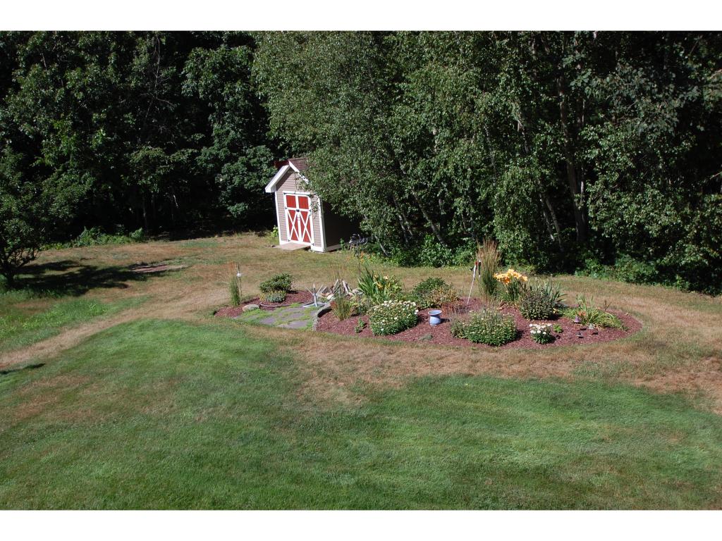 62 Jonathan Road Pelham, NH 03076 - Photo 20 of 24