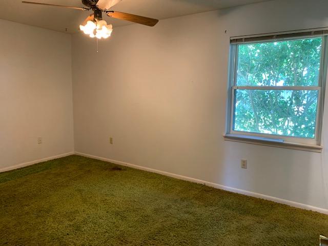 14 9th Street Shalimar, FL 32579 - Photo 11 of 15 an empty room with a window