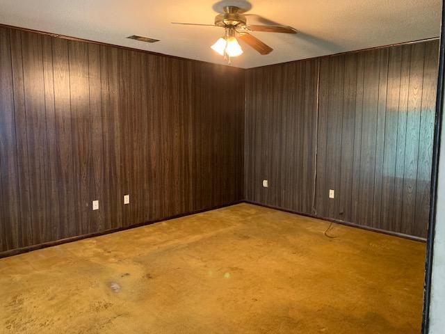 14 9th Street Shalimar, FL 32579 - Photo 4 of 15 a view of an empty room with a fan