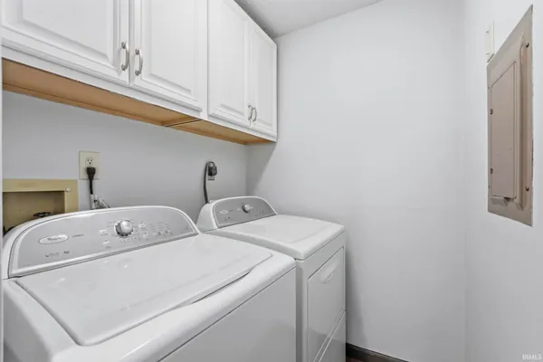 $180,000 | 820 Pinetree Drive, Fort Wayne, IN 46819