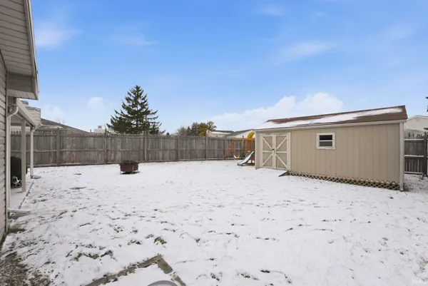 $180,000 | 820 Pinetree Drive, Fort Wayne, IN 46819