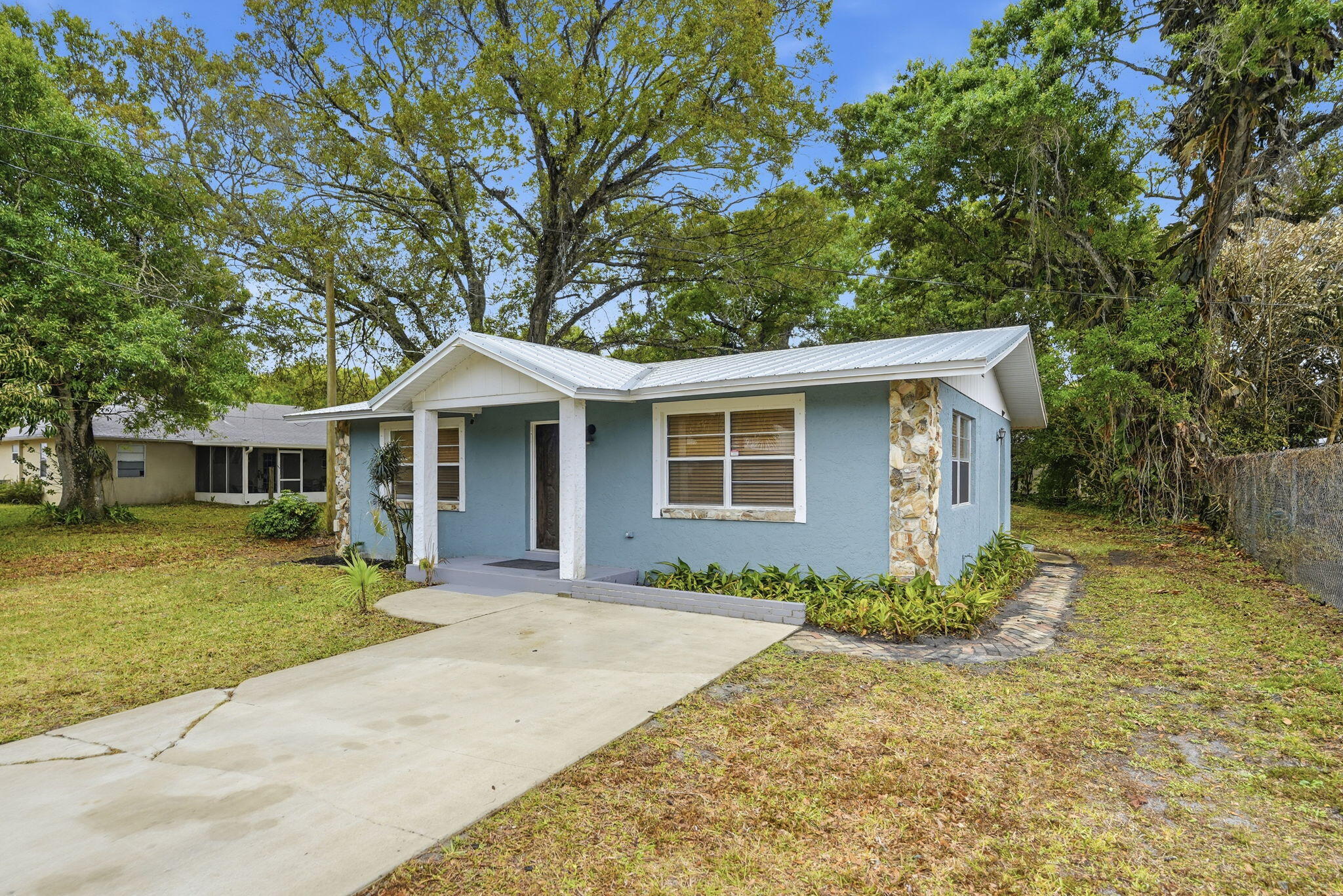601 Russ Road Fort Pierce, FL 34982 - Photo 3 of 27 3-web-or-mls-601-russ-rd