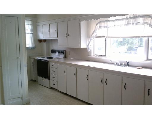 67 Cross Street Westerly, RI 02891 - Photo 3 of 11 Kitchen.