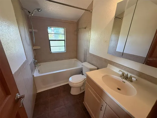 $1,700 | 18170 Lake Worth Boulevard, Port Charlotte, FL 33948