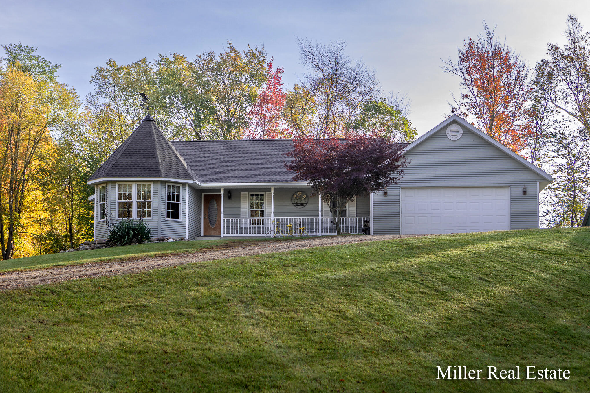 11637 Gurd Rd-001