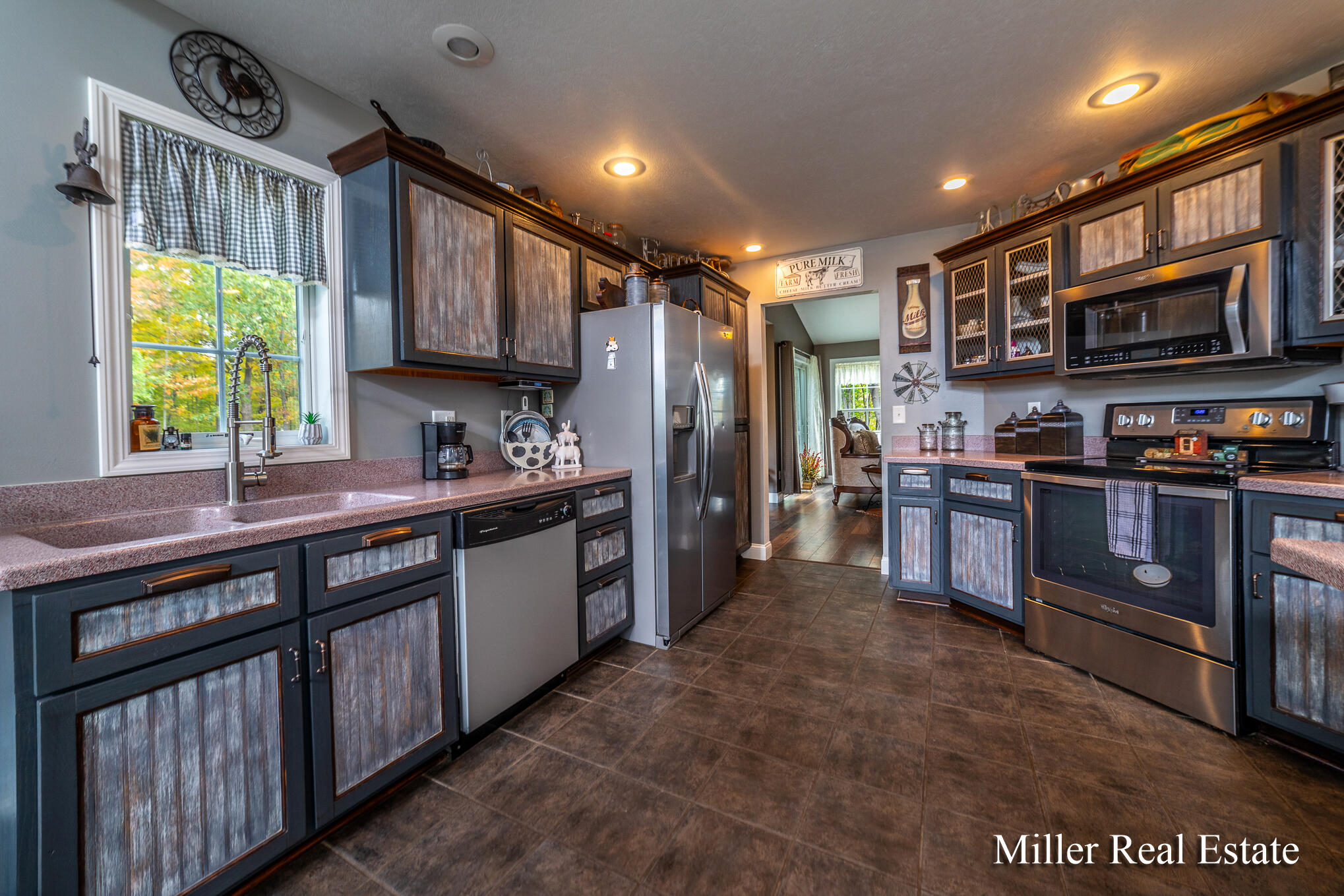 11637 Gurd Road Delton, MI 49046 - Photo 5 of 54 11637 Gurd Rd-027