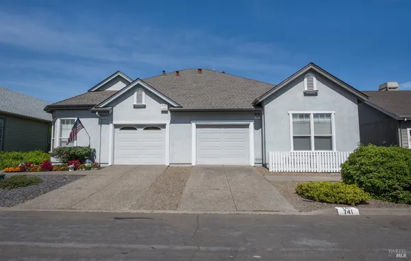 $690,000 | 741 Tommy Dorsey Court, Windsor, CA 95492