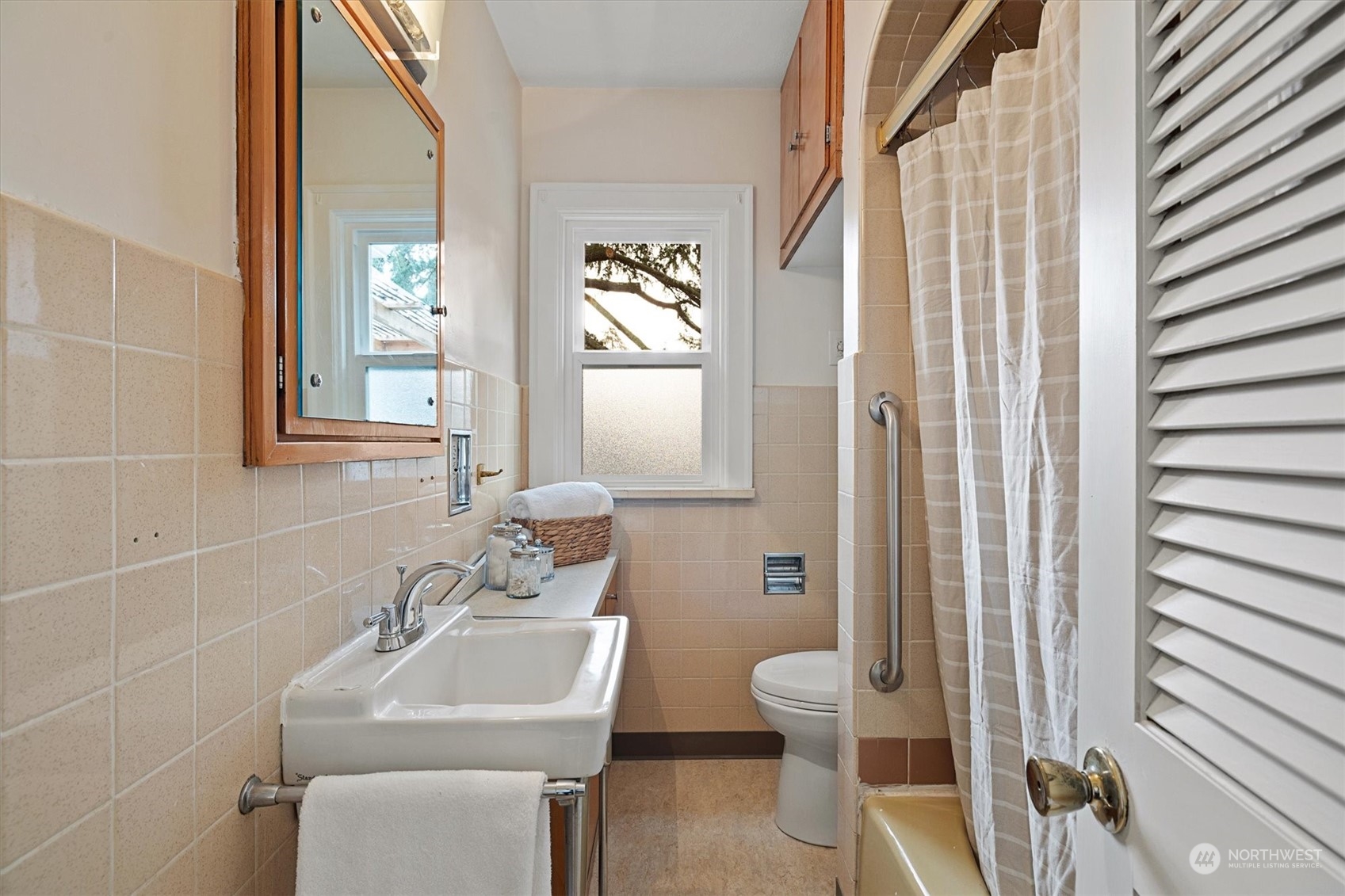 705 North 84th Street Seattle, WA 98103 - Photo 15 of 40 Gallery Image 15
