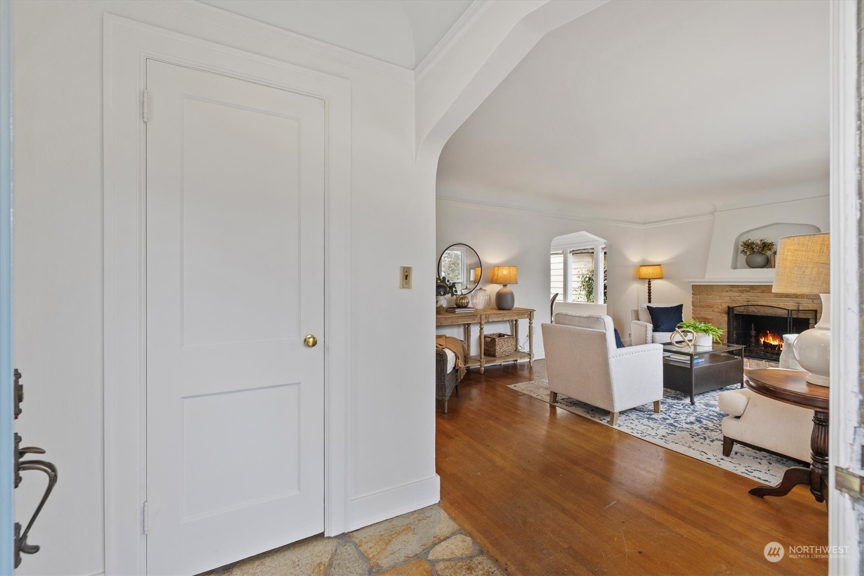 705 North 84th Street Seattle, WA 98103 - Photo 5 of 40 Gallery Image 5