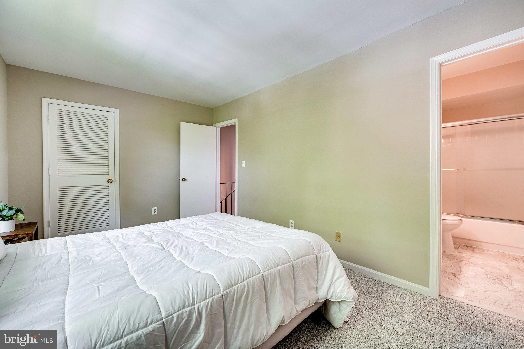 8325 Wickham Road Springfield, VA 22152 - Photo 20 of 45 Primary Bedroom