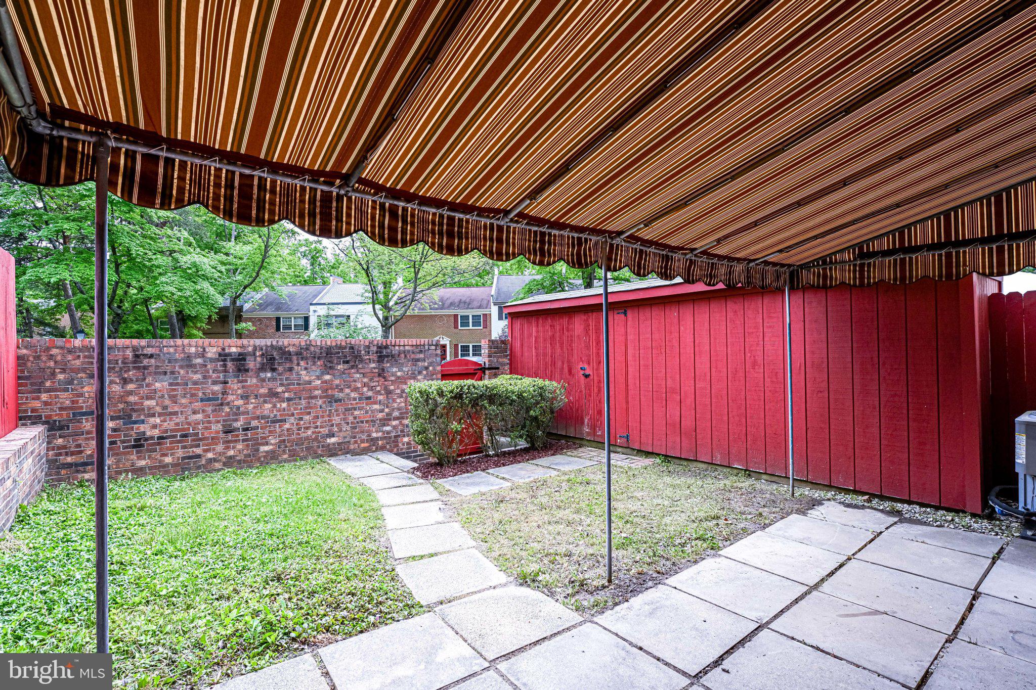 8325 Wickham Road Springfield, VA 22152 - Photo 39 of 45 Rear Yard