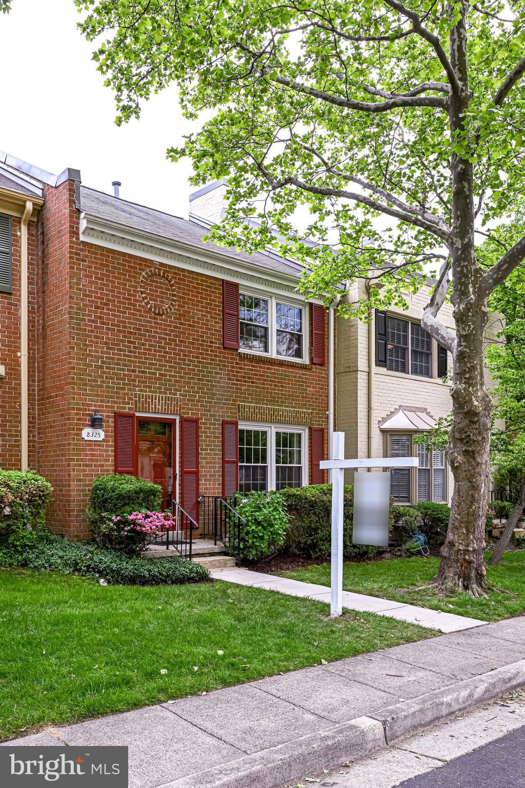 8325 Wickham Road Springfield, VA 22152 - Photo 42 of 45 Front Exterior