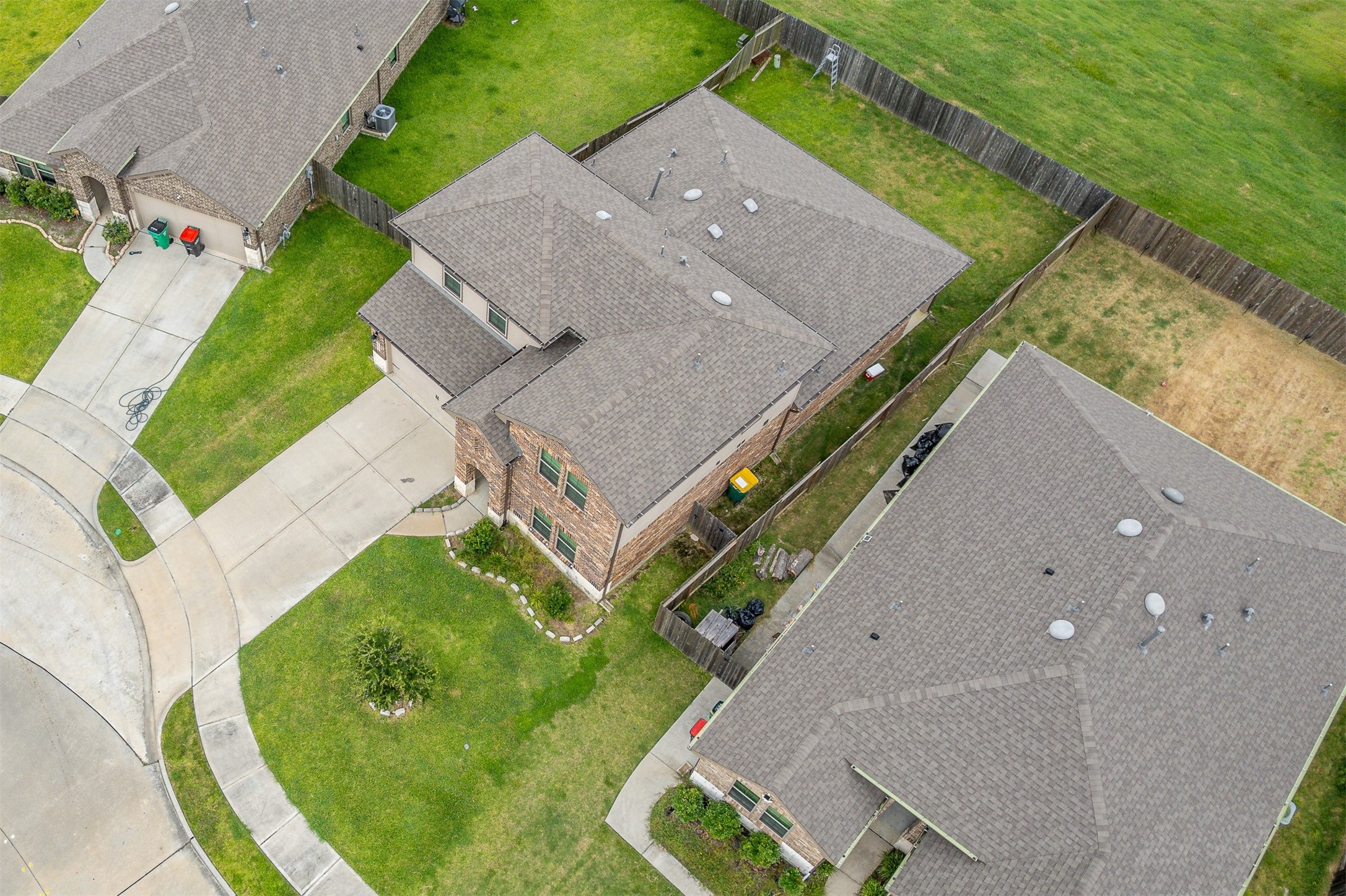 3907 Hawaiian Court Baytown, TX 77521 - Photo 5 of 40 an aerial view of a house