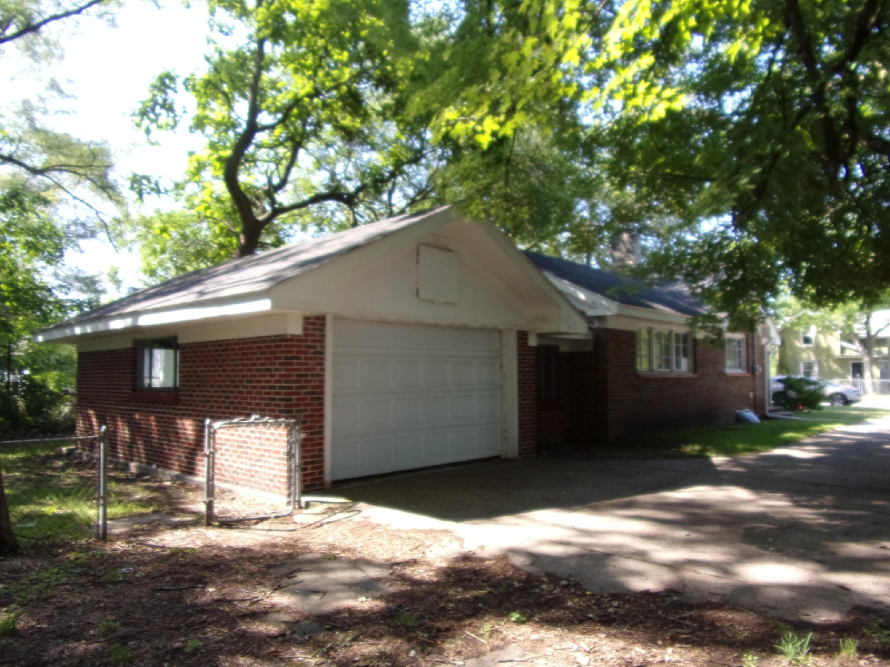 1206 Spring Street Muskegon, MI 49442 - Photo 3 of 31 100_8463