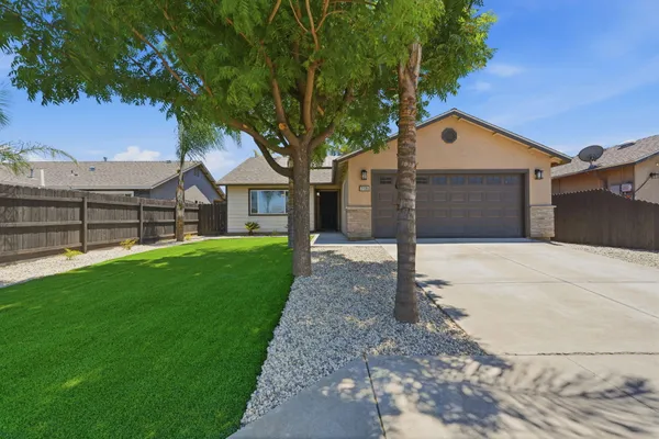 $349,000 | 31086 Wolf Street, Visalia, CA 93291