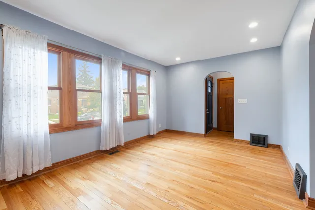 $659,900 | 7005 North Osceola Avenue, Chicago, IL 60631