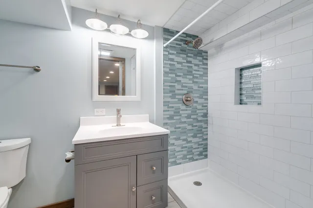 $659,900 | 7005 North Osceola Avenue, Chicago, IL 60631