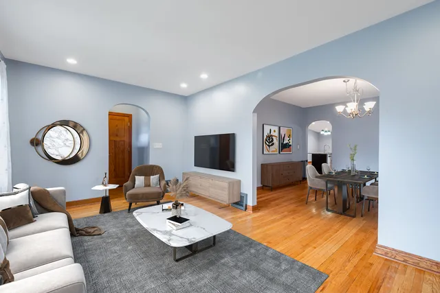 $659,900 | 7005 North Osceola Avenue, Chicago, IL 60631