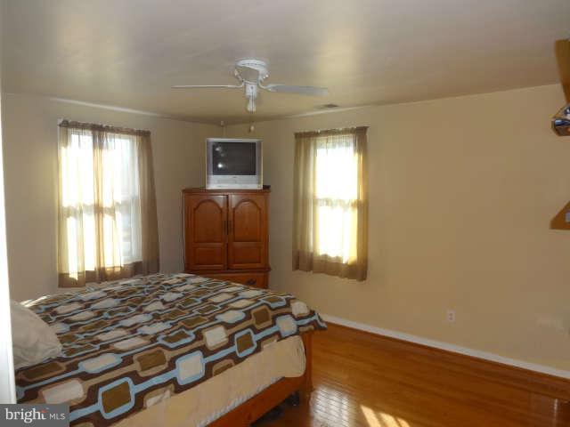 6420 Solomons Island Road Tracys Landing, MD 20779 - Photo 23 of 30 Bedroom