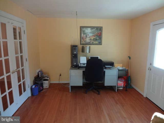 6420 Solomons Island Road Tracys Landing, MD 20779 - Photo 29 of 30 Library-Office