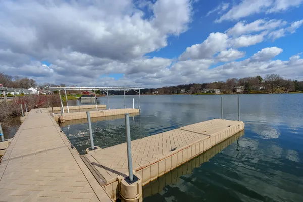 $590,815 | 414 Midlakes Boulevard, Plainwell, MI 49080