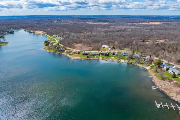 $590,815 | 414 Midlakes Boulevard, Plainwell, MI 49080