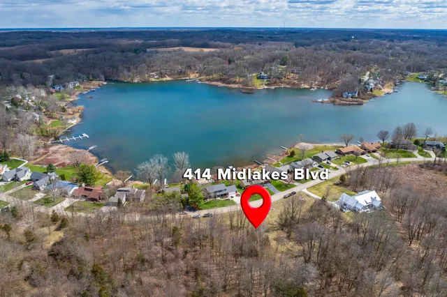 $654,000 | 414 Midlakes Boulevard, Plainwell, MI 49080