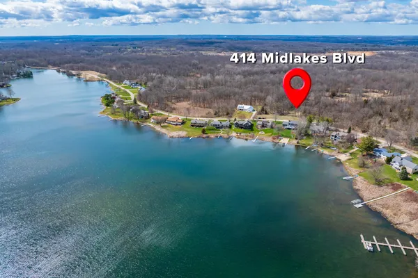 $590,815 | 414 Midlakes Boulevard, Plainwell, MI 49080