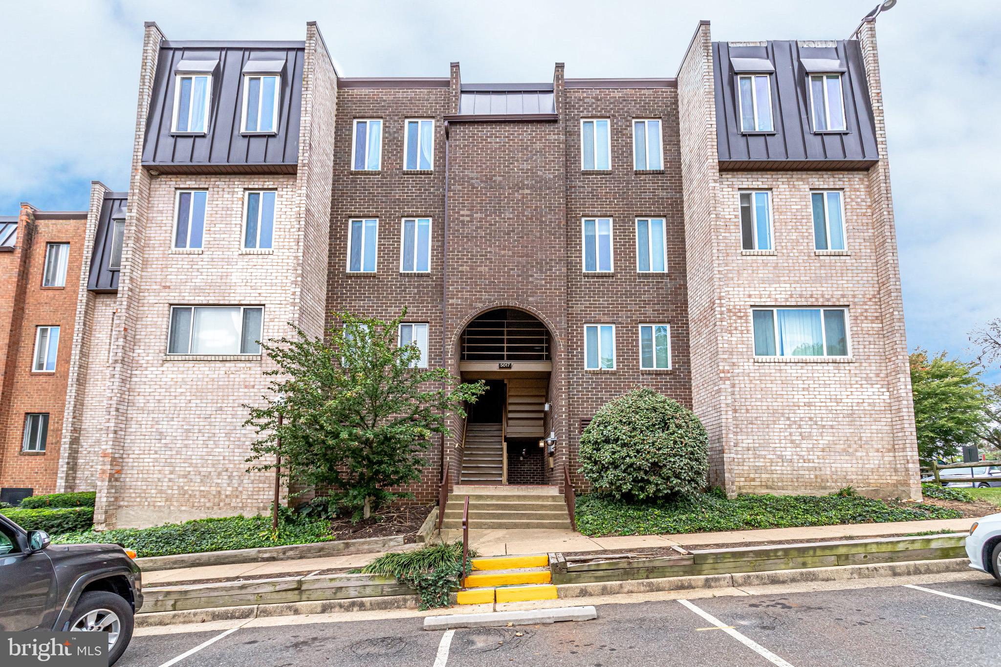 5017 7th Road South, Unit 201 Arlington, VA 22204 - Photo 1 of 31