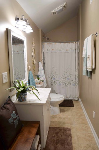 4432 Owens Road Evans, GA 30809 - Photo 14 of 22 Family Bathroom